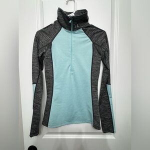 UNDER ARMOUR Quarter Zip Athletic Pullover Sz S | Thumb Holes Activewear Top